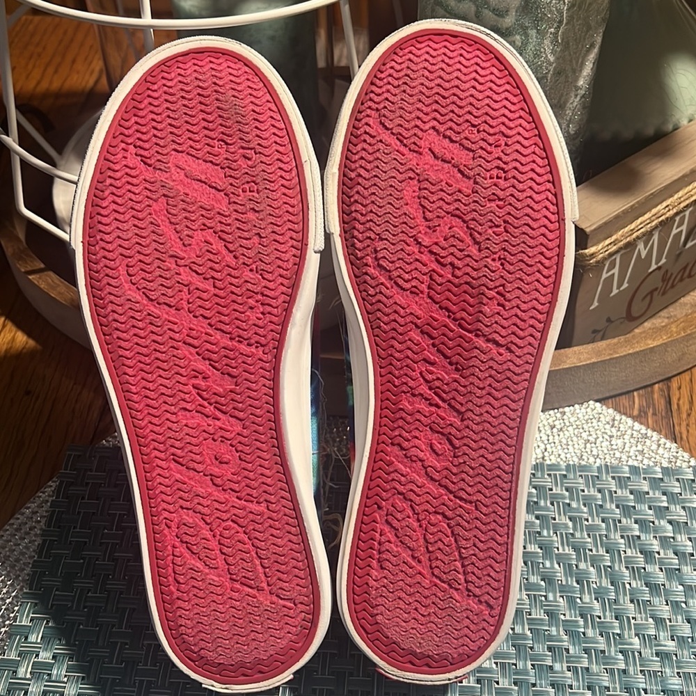 Blowfish Kids Slip On Malibu Sneakers - Picture 6 of 6